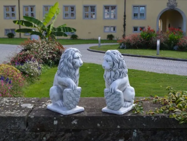 Gartendekoparadies Animaux-Prix ????spécial: Paire de Lions avec Bouclier