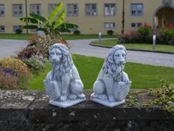 Gartendekoparadies Animaux-Prix ????spécial: Paire de Lions avec Bouclier