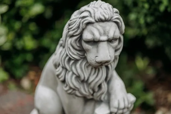 Gartendekoparadies Animaux-Prix ????spécial: Paire de Lions avec Bouclier