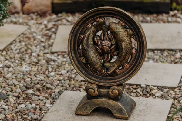 Gartendekoparadies Belle|Animaux-Sculpture exclusive avec poisson koi