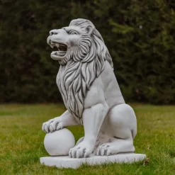 Gartendekoparadies Animaux-Statue de lion avec boule à droite