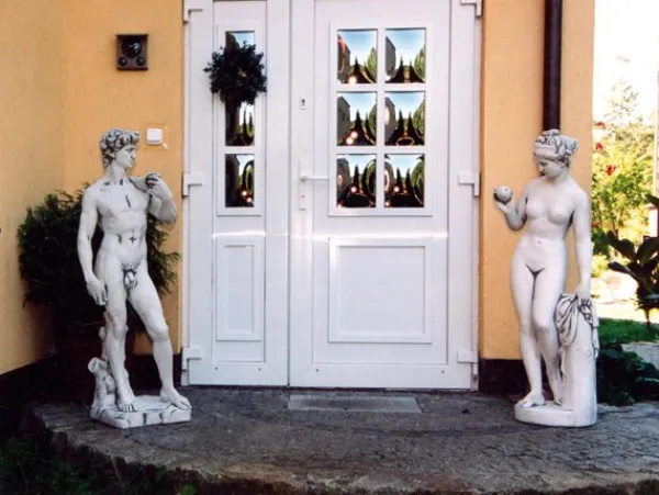 Gartendekoparadies Figures & Statues-Statue de Vénus à la pomme