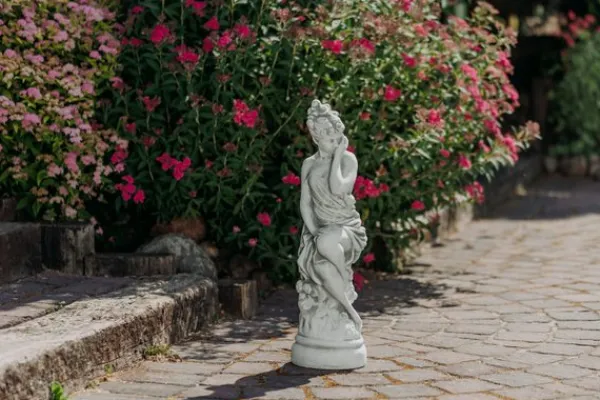 Gartendekoparadies Figures & Statues-Statue d'une femme avec une robe richement drapée