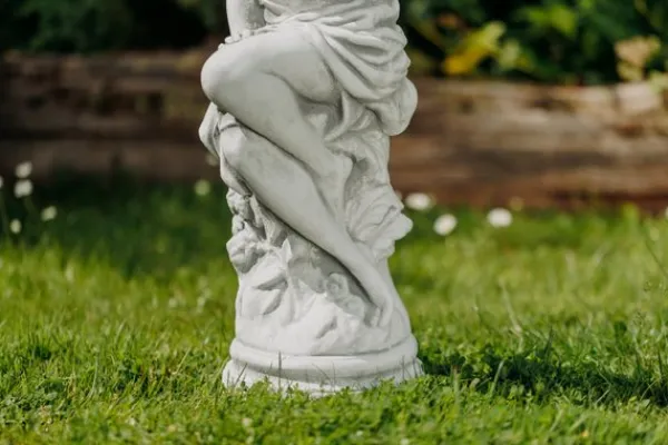 Gartendekoparadies Figures & Statues-Statue d'une femme avec une robe richement drapée