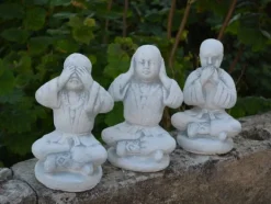 Gartendekoparadies Bouddhas-Trois bouddhas incarnent les enseignements bouddhistes