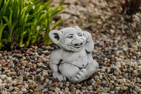 Gartendekoparadies Trolls-Troll XXL avec un doigt dans l'oreille