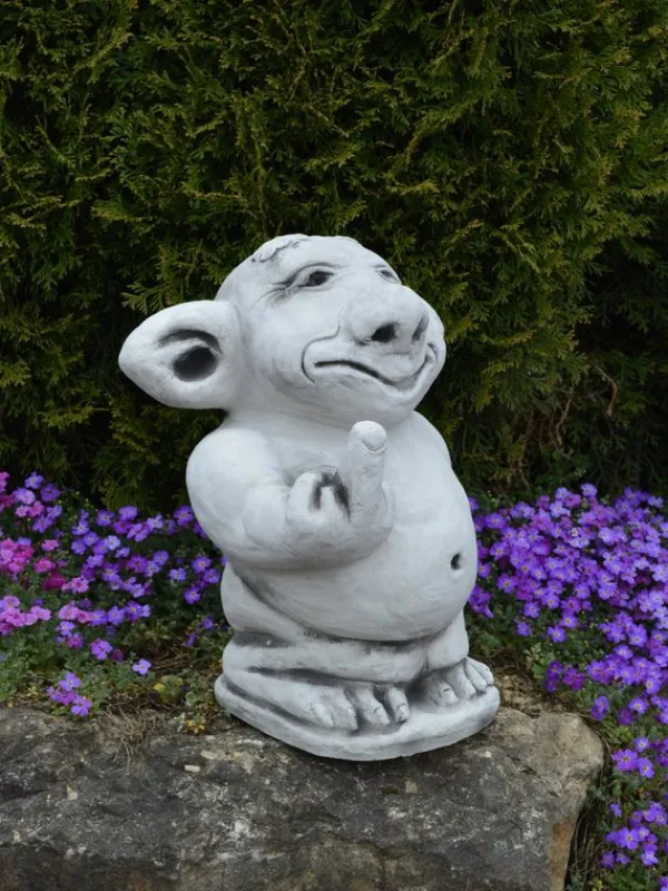 Gartendekoparadies Trolls-Troll XXL montre le majeur