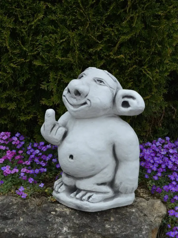 Gartendekoparadies Trolls-Troll XXL montre le majeur