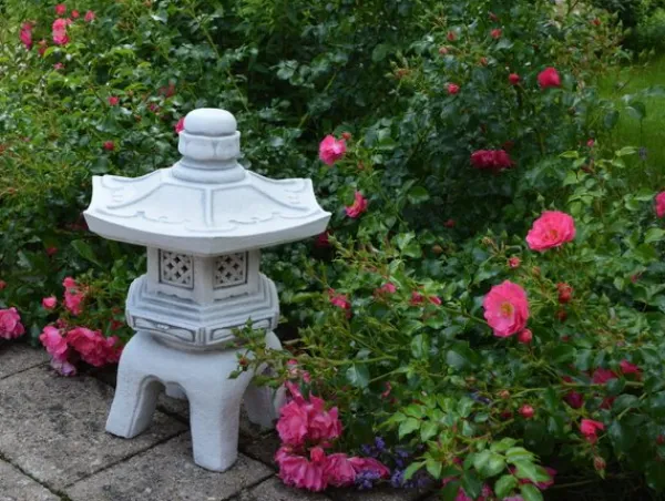 Gartendekoparadies Lanternes En Pierre-Un point culminant : la lanterne japonaise en pierre Oki-gata