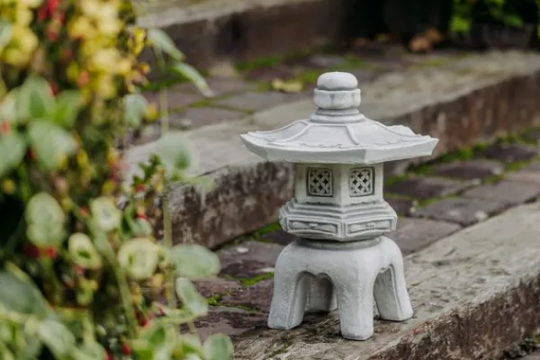 Gartendekoparadies Lanternes En Pierre-Un point culminant : la lanterne japonaise en pierre Oki-gata