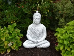 Gartendekoparadies Bouddhas-Une immense statue de Bouddha orne le jardin ou la terrasse