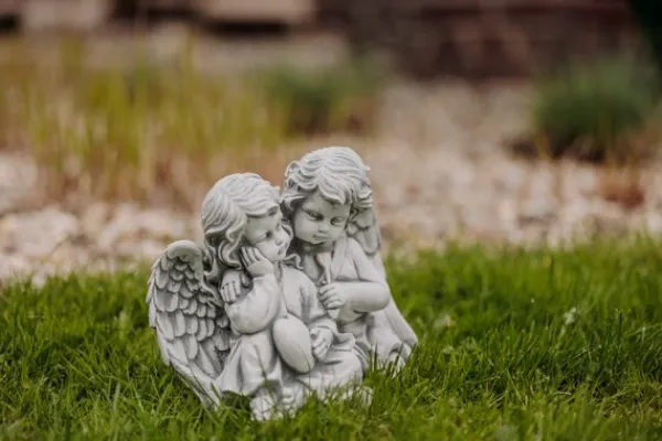 Gartendekoparadies Enfants & Anges-Une paire d'anges aide le bonheur sur son chemin