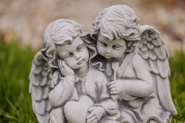Gartendekoparadies Enfants & Anges-Une paire d'anges aide le bonheur sur son chemin