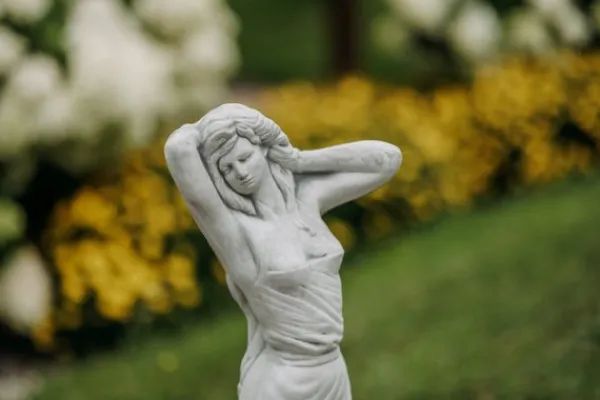 Gartendekoparadies Figures & Statues-Vénus élégante sur l'eau