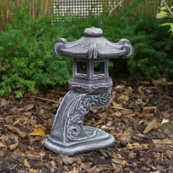 Gartendekoparadies Lanternes En Pierre-Vrilles japonaises au look antique