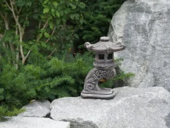 Gartendekoparadies Lanternes En Pierre-Vrilles japonaises au look antique